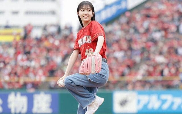 “国民的美女”を元監督絶賛「素晴らしい」　実況とともに唸った「綺麗なフォーム」