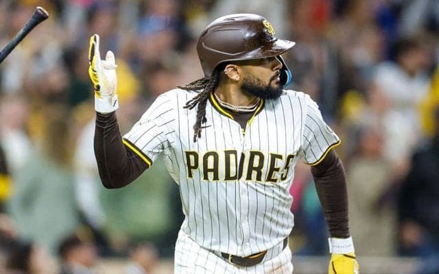 衝撃のWAR14ペース…大谷の連続MVPに“待った”　お騒がせ479億円男の止まらぬ打棒