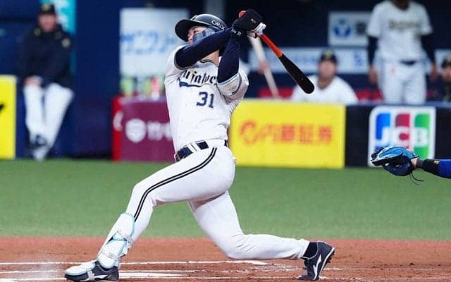 好調オリ打線を牽引…打ちまくる24歳が備える“特殊能力”　覚醒生んだ「.587」