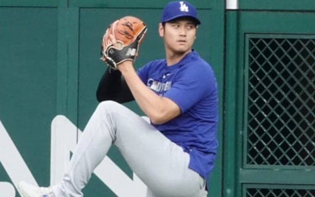 “二刀流否定説”も…大谷翔平は「強く望んでいる」　ド軍監督も同調「行う才能がある」