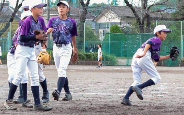 守備で「打球に合わせにくい」悩みの解決策は？　リズム感で高める“1歩目の質”