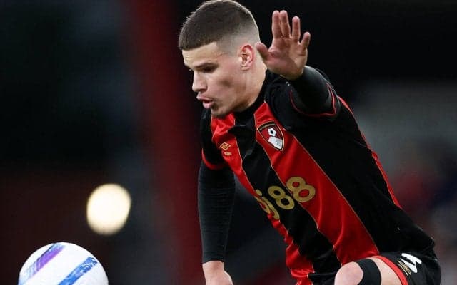 リバプールやレアル、シティが21歳のハンガリー代表左SBに関心? 契約解除金には約95億円か