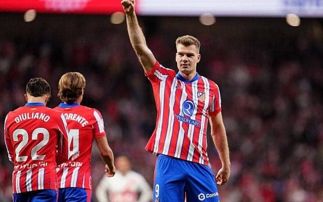 ラージョに3発完勝のアトレティコが上位追走で優勝争いに望みを繋ぐ【ラ・リーガ】