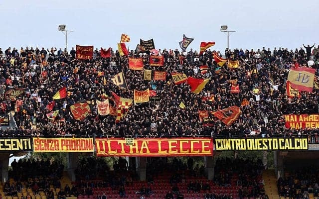 レッチェのフィジオセラピストの急逝を受けてアタランタ戦は26日に延期…