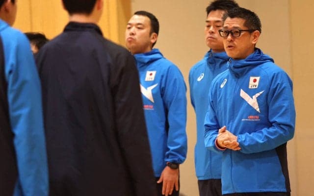 「ユースにいい選手はいませんか？」石川祐希の言葉をU19日本代表候補の選手たちへ　竹内裕幸監督が掲げるポイントはセッターの大型化