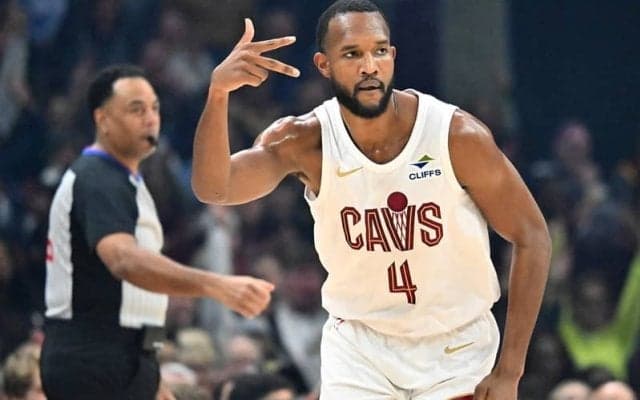 キャバリアーズの若手ビッグマン、エバン・モーブリーが今季の最優秀守備選手賞に選出