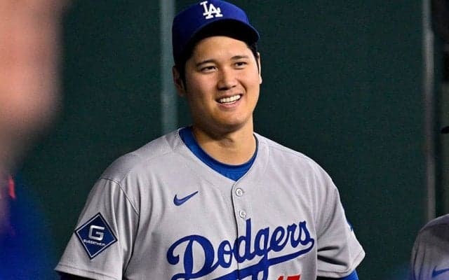 大谷が最新デコピン公開「デレっとして嬉しそう」　“新たな家族”増え…表情にファン注目