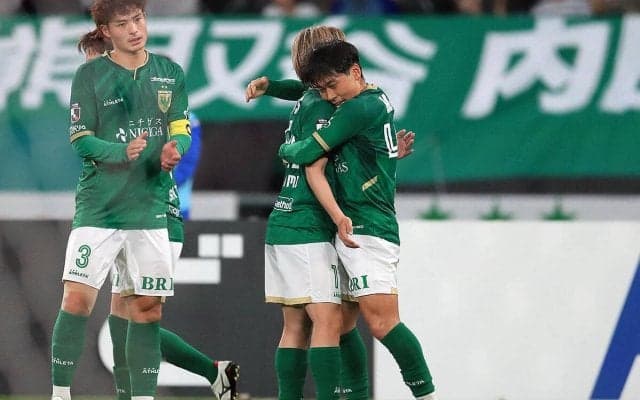 東京VのMF新井悠太、待望のJ1初弾は喜び“倍増”のゴールに…「結果で恩返しできれば」有言実行の形に