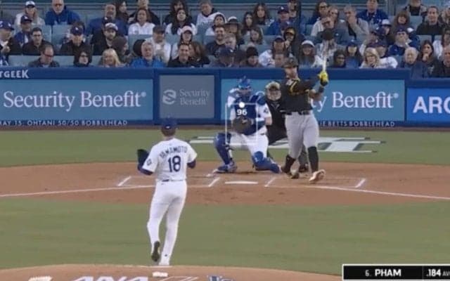 球場がどよめく！山本由伸、“暴れん坊”を強気の攻めでぶった斬る… 浮き上がるストレートで“空振り三振斬り”