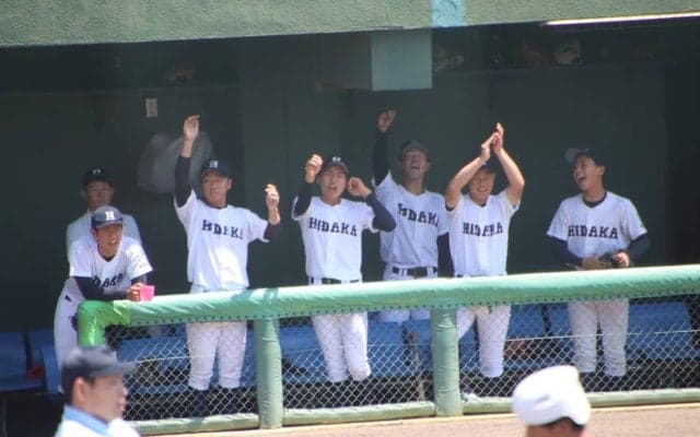 日高の1、2番が3安打の活躍で2季連続の4強入り！準決勝では智弁和歌山と対戦【和歌山】