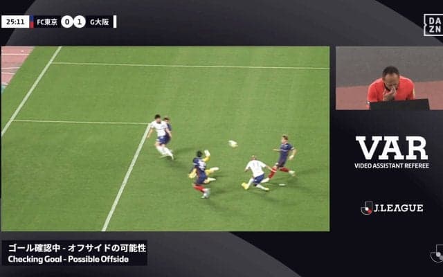 Ｊリーグの“デリケートなジャッジ”で大論争！「瞬間的に消えろと？」「誤審ではない」「白黒はっきりしない」「この判定はムズい…」オフサイド判定で物議