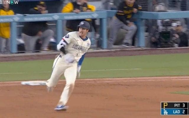 何が起きた…？ 大谷翔平、爆速三塁打で“まさかの珍光景”「これはw」「しゃあない」 相手野手に送球をあきらめさせる「速いなw」