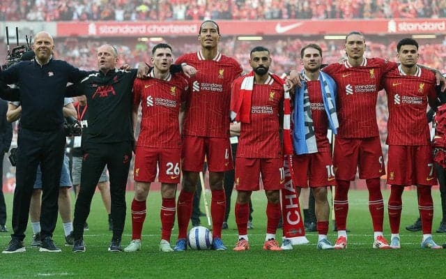 圧巻5ゴールのリバプールがアンフィールドで5季ぶり20度目のリーグ制覇！　遠藤航は右SBで歓喜の瞬間味わう【プレミアリーグ】