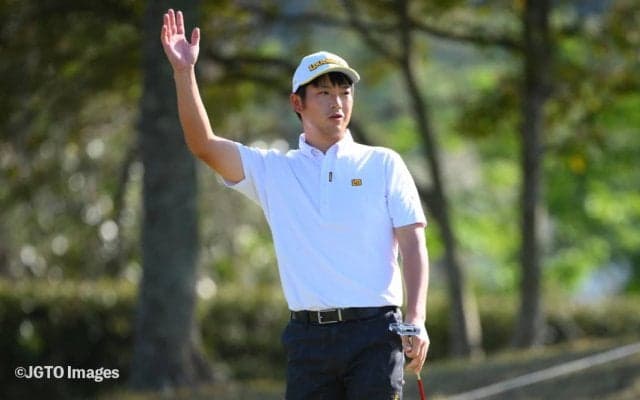 33歳の小西たかのり「勝つというのはすごく特別」　新規大会の前澤杯でツアー初優勝