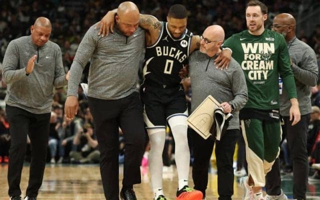 バックス、ペイサーズとの第4戦を落とし崖っぷち…負傷のリラードはアキレス腱断裂か