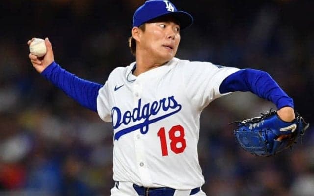 MLBトップの「1.06」の衝撃　“生ける伝説”カーショウが語った山本由伸の“進化”「本当に簡単に見せる。最高の投手だ」