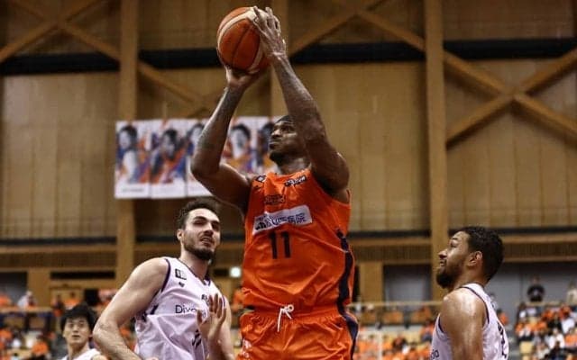 愛媛がB2リバウンド王含む6選手との契約満了…外国籍選手を一新へ