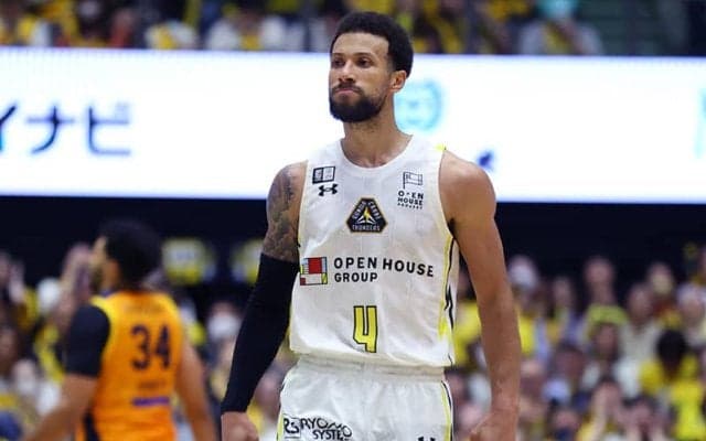 劇的幕切れで初のCS進出「やっとここまで来れた」群馬を支えるトレイ・ジョーンズ