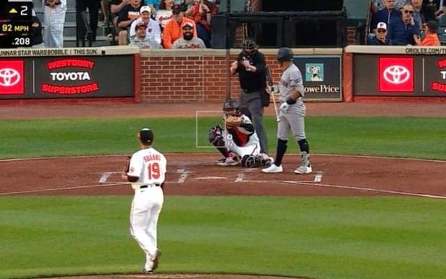 もうワケわからん！ 菅野智之に“打者が混乱”「この球は打てない」 絶妙すぎるシンカー…全く動けず“見逃し三振”「これはエース」