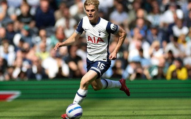 スパーズ1年目で驚異の進化示す19歳ベリヴァルが新契約にサイン！