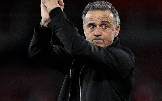 敵地で先勝のルイス・エンリケ監督はチームのメンタリティを称賛、負傷交代のデンベレについては｢2ndレグの出場は疑わしい｣