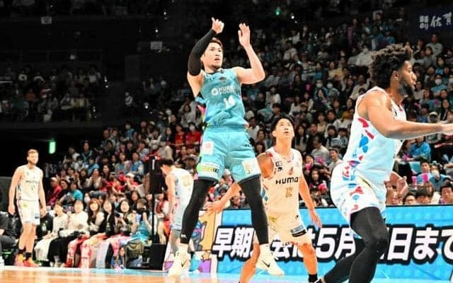 バルーナーズ、ホーム最終戦を飾る