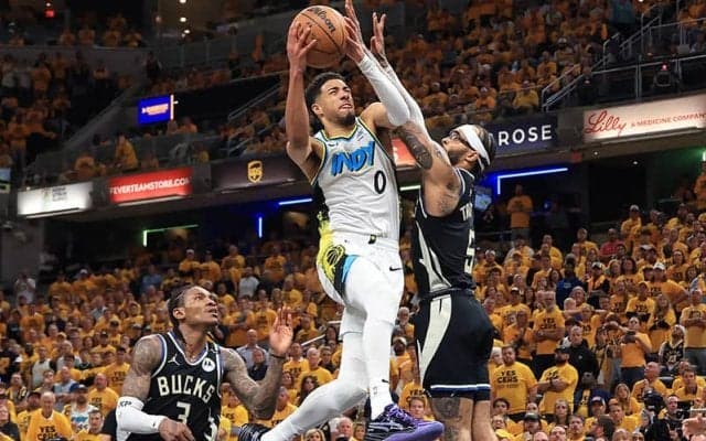 エース同士の一対一で閉幕…ペイサーズが劇的レイアップを成功、バックス撃破しPO2回戦へ