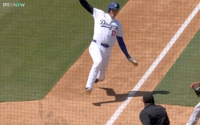 大谷翔平が「とんだ！」 激走スリーベース→一瞬の隙を付く“超速生還”に「実質ランニングホームラン」驚きの声続出