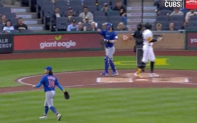 何故、そこに投げた！？  今永昇太の“想定外の魔球”にイライラ「これは打てない」 意表突かれた怪物打者が“三振バット投げ”「さすが今永先生」