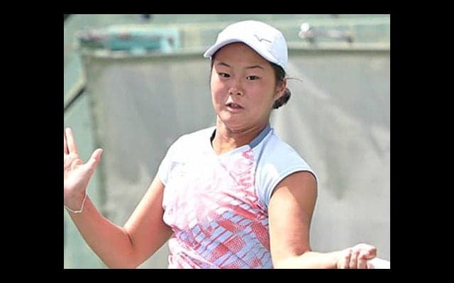  17歳 園部八奏 日本勢対決制し8強 