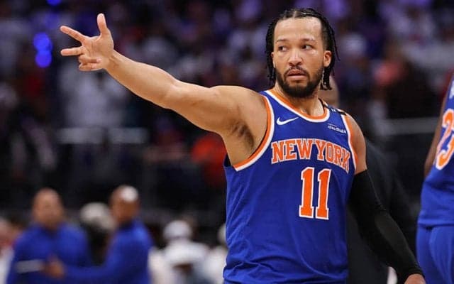 ブランソンが土壇場での決勝スリーを炸裂…ピストンズの猛追をかわしニックスが2回戦進出