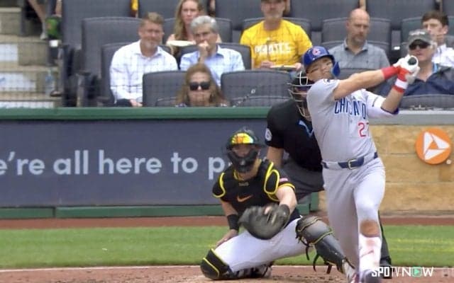 ウソだろ…鈴木誠也の弾丸アーチに“剛腕”スキーンズが呆然 たった「3秒で」着弾…凄まじい打球音、球場はどよめき