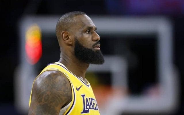 PO1回戦敗退でキャリア22年目を終えたレブロン…今後の去就は「今の段階では答えられない」