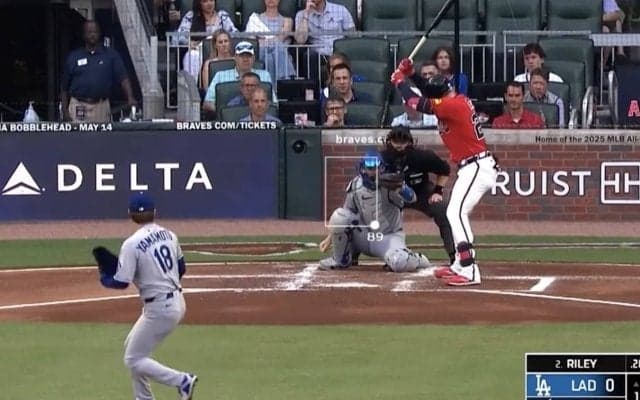 心を折った！ 山本由伸に“打者ドン引き”「お手上げ」「完全に詰んだｗ」 手が出せない魔球… ただ見送るだけの“見逃し三振”