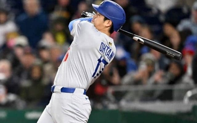 大谷翔平、8号勝ち越し本塁打！降雨で3時間6分遅れも…佐々木朗希を援護　豪快弾でメジャー初勝利へ導く
