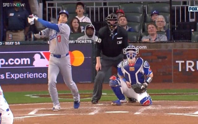 「ワオ！」大谷翔平、8号弾を“真後ろで”目撃した観客キッズが驚き…打った直後にHR確信、衝撃の表情に放送席も思わず言及