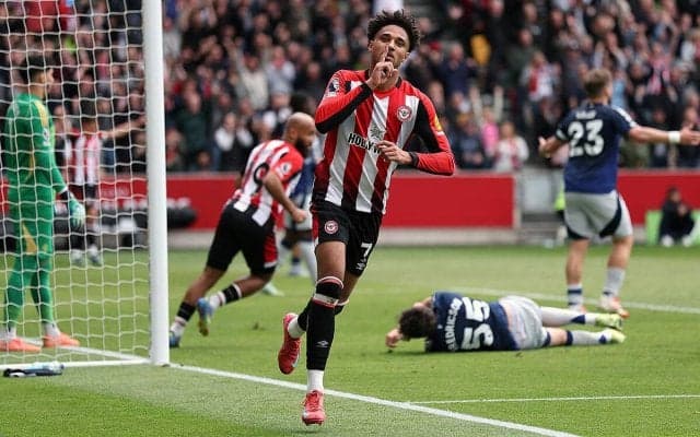 主力温存のユナイテッドがブレントフォードに大量4失点で逆転負け…デ・リフト再負傷も痛恨に【プレミアリーグ】