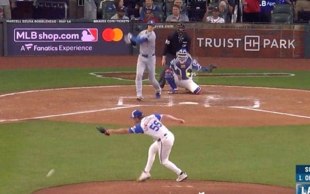 球場騒然！大谷翔平、弾丸ロケット安打で“まさかの光景”「ヤバすぎ」「怪我するぞ」 177キロ高速打球→相手投手のすぐ横を“爆速通過”