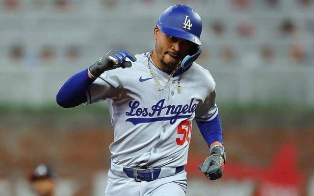 大谷激走直後→“大忙し”なベッツにファン爆笑「山盛りな件」「覚えるのが激ムズ」