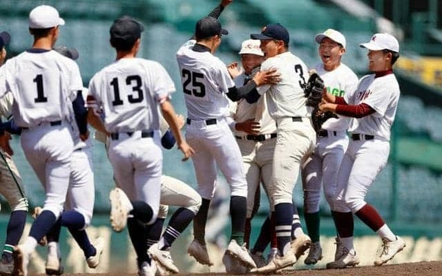 「夏は明石で」　甲子園での軟式交流試合　文徳・川崎が投打で躍動