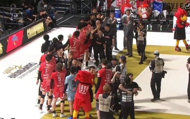 【バレーボール】SVリーグ男子、“初代”王者はサントリー！ ジェイテクトに2連勝で一気に頂点へ 男女とも“大阪勢”に栄冠