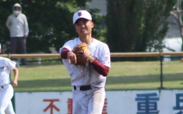常総学院の指揮官が期待する2年生ショート！チームのピンチを救うダイビングキャッチとファインプレーを披露【茨城】
