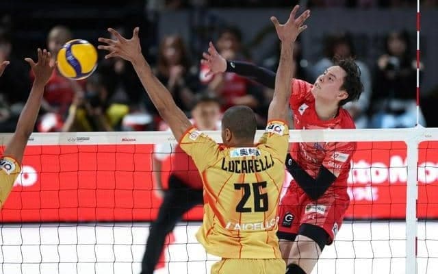 復調した高橋藍がMVP「やりきったな」　サントリーがSV初代王者