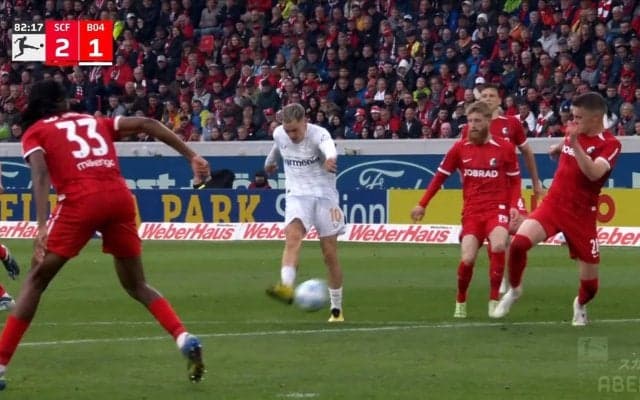 天才すぎる…ドイツの至宝の“一人で完結ゴラッソ”にファン衝撃！「ヴィルツえぐいて」「何もないところから決めてきた」圧巻ドリブルシュートの一部始終