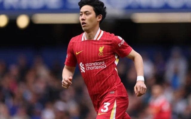 「エンドウは数少ない明るい材料の1人」今季初スタメンの遠藤航のプレーを現地メディアが絶賛　クラブOBからも高い評価「素早くパスを回していた」