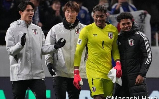 7月1日施行｢8秒ルール｣で日本サッカー界はこう変わる(2)2000年の｢6秒ルール｣が使われない理由、鈴木彩艶らGKの｢ボール保持の時間｣で分かる意図