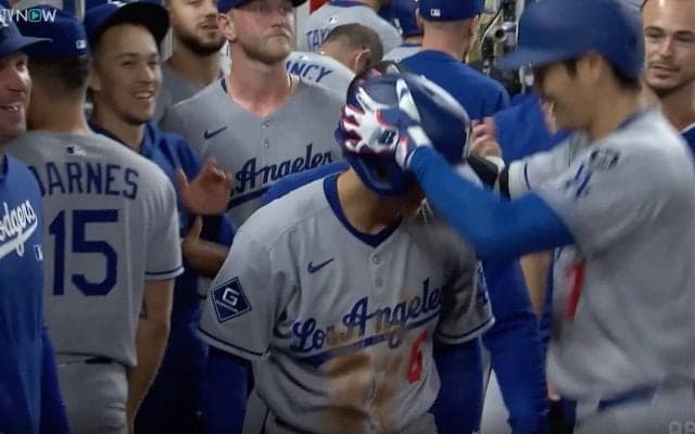 なんだ、ただの聖人か… 大谷翔平、チームメイトに“神対応”「優しすぎ」「めっちゃ嬉しそうｗ」 ホームラン直後にはしゃぎまくる