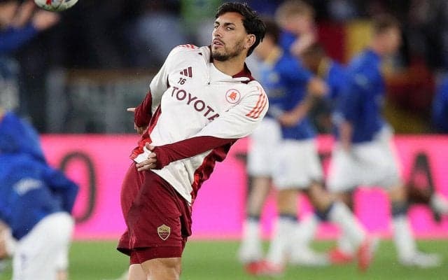 直近3試合出番なしのローマMFパレデス、序列低下の理由はパフォーマンスにあらず？