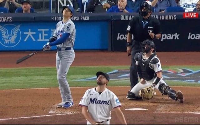 「オオタニが打ったぞ！」大谷翔平の特大10号アーチで現地観戦キッズも“お口あんぐり”…カメラに“ひょこっと”映り込んだ笑撃リアクション