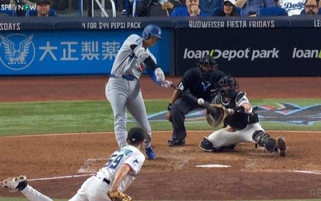 大谷翔平の特大ホームランを相手バッテリーも“確信”…打たれた瞬間うなだれて「がっくり」リアクションの瞬間